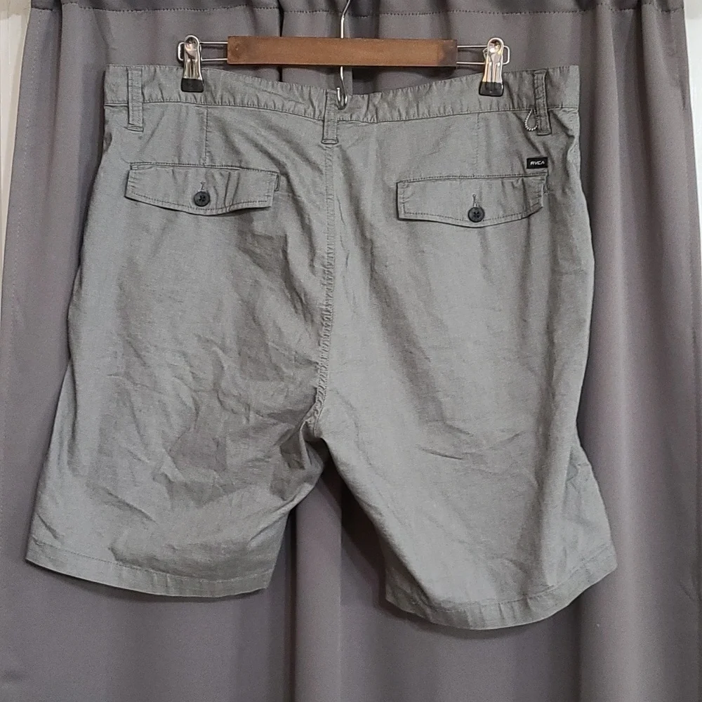 RVCA Mens Board Shorts Swim Casual Gray Pockets‎  SZ 36 GUC READ